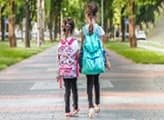 Niño caminando